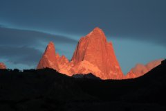 02-Mount Fitz Roy at sunrise
